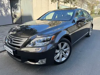 LEXUS