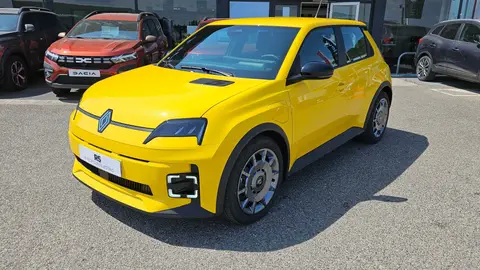 RENAULT R5