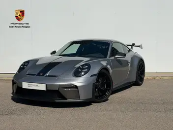 PORSCHE