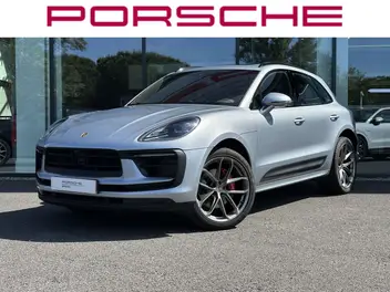 PORSCHE