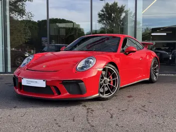 PORSCHE