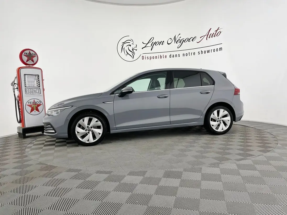 VOLKSWAGEN GOLF VIII
