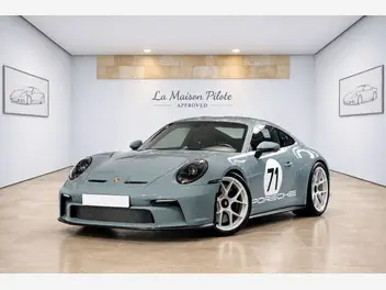 PORSCHE