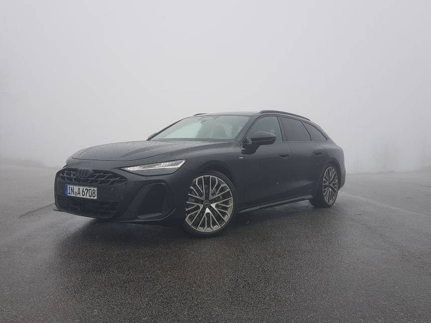 Audi A6 Avant 2025 vue de trois quarts avant sur route