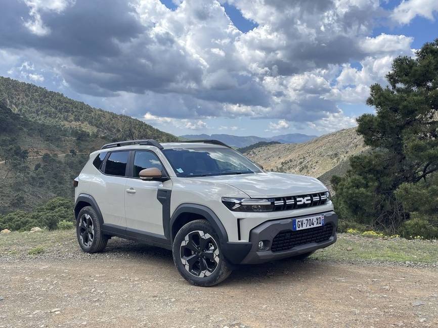 Essai Dacia Duster III 1 6 Hybrid 140 4X2 Journey BVA La Centrale essai-dacia-duster-iii-1-6-hybrid-140-4x2-journey-bva-la-centrale