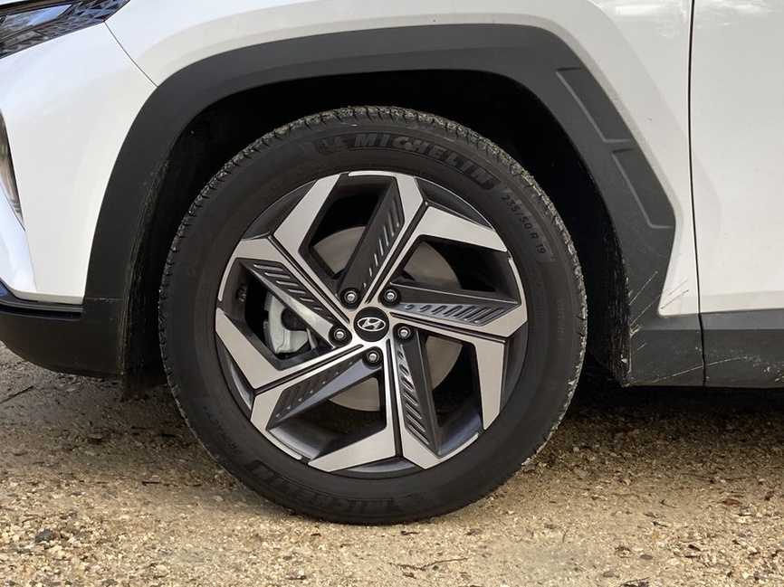 Hyundai Tucson 1.6 CRDI Hybrid 48V Executive - Vue de trois-quarts avant