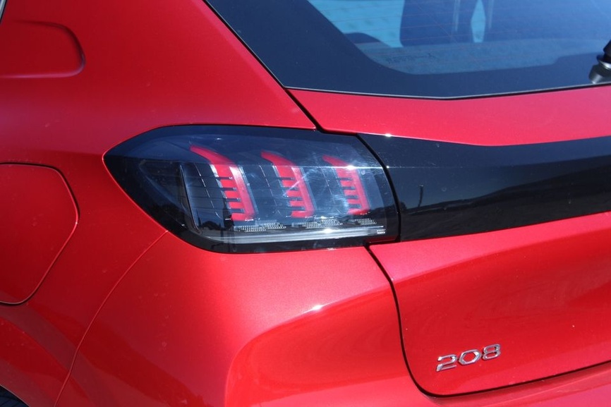 Peugeot 208 - Détail du volant multifonction compact