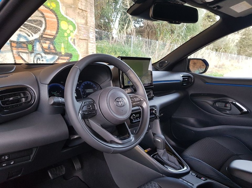Détail bouclier avant Toyota Yaris hybride 130h